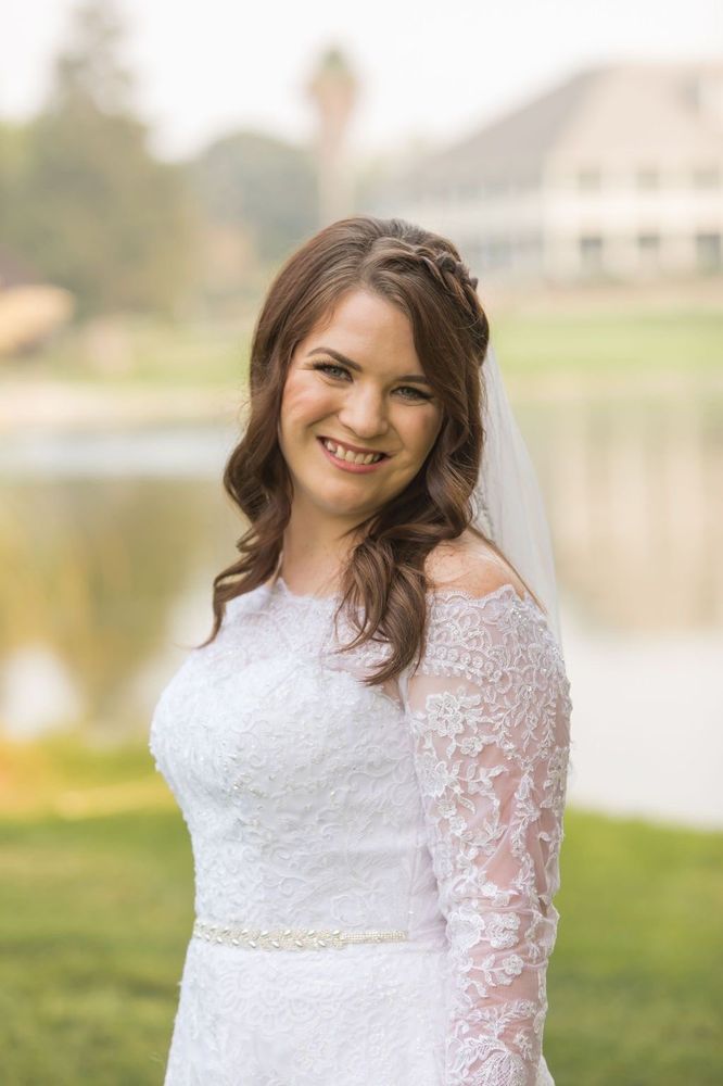 DIVINE SALON & SPA Updated October 2024 44 Photos & 37 Reviews 113 W Main St, Ripon