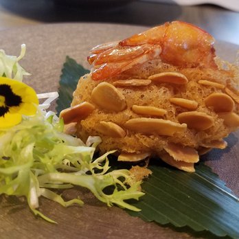 潤 - Almond studded taro shrimp puff - Dim Sum Near Me - Hong Kong, HK