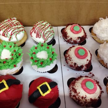 Sax & Liz - Christmas Cupcakes! - Bakeries Near Me - Kingsport, Tennessee Sax & Liz - Christmas Cupcakes! - Bakeries Near Me - Kingsport, Tennessee