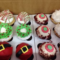 Sax & Liz - Christmas Cupcakes!