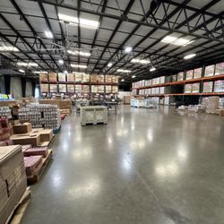 Sacramento Food Bank & Family Services - Distribution center