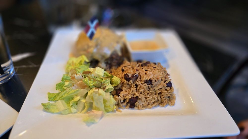 Food from Mia Bar & Lounge