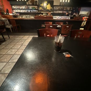 Kabuki Sushi - View while I waited for my to go order to be made calm Wednesday evening, nice quiet ambiance. - Japanese Near Me - Antioch, California