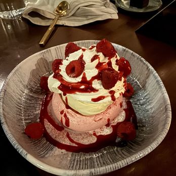 L'Ardente - Pavlova - Italian Near Me - Washington, DC, District of Columbia