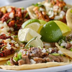El Wey Del Taco - Tacos