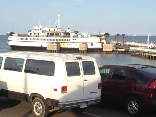 Lookout Tavern by null