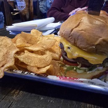 Cold Beers & Cheeseburgers - Sports Bars Near Me - Euless, Texas