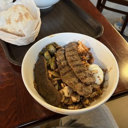 Grain bowl with gyro