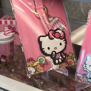 Hello Kitty Cafe - Santa Clarita keychain $20 - Themed Cafes Near Me - Santa Clara, California