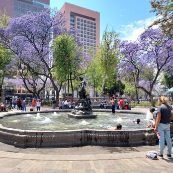 Alameda Central - Parks Near Me - México, D.F., DIF