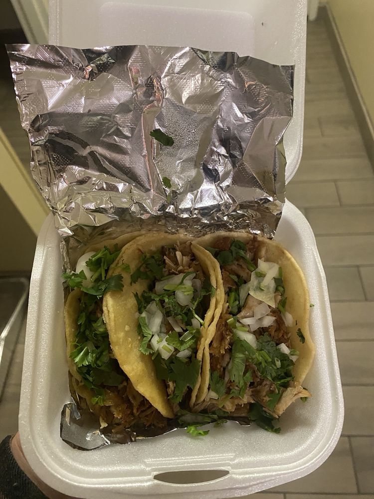 Taqueria Los 3R's