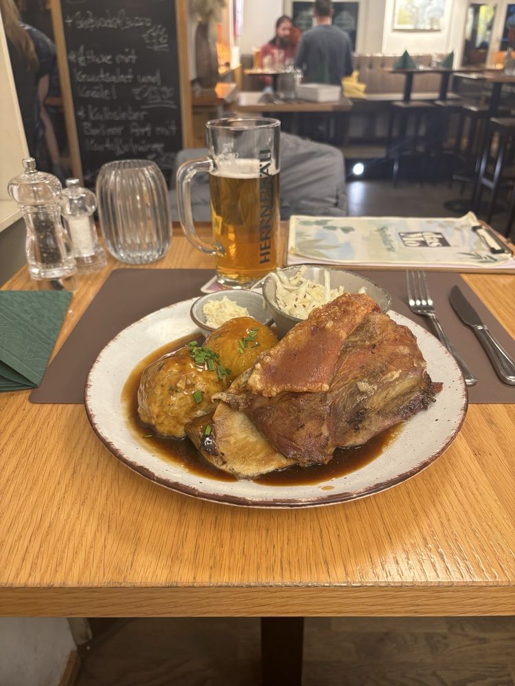 das "Mo" - Neue Galerie