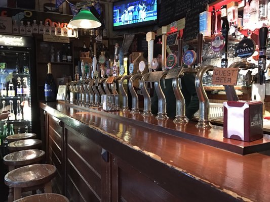 Il Santo Bevitore craft pub by null