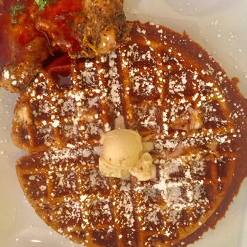 Batter & Berries - cluck-n-gaufre - Breakfast & Brunch Near Me - Chicago, Illinois