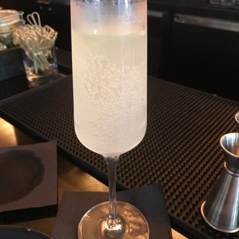 Roxanne’s - Knife tricks - Cocktail Bars Near Me - Boston, Massachusetts
