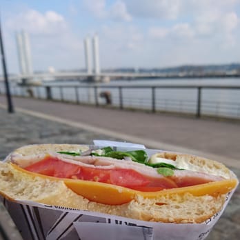 Bagels Kook - Un petit poulailler le long des quais.... Miam - Bagels Near Me - Bordeaux, 33