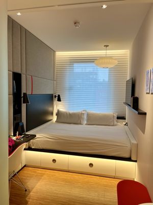 citizenM Copenhagen Radhuspladsen by null