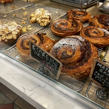 Le Hérisson - Cafes Near Me - Simi Valley, California