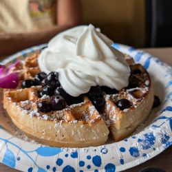 Cafe Haleiwa - Waffles & blueberries
