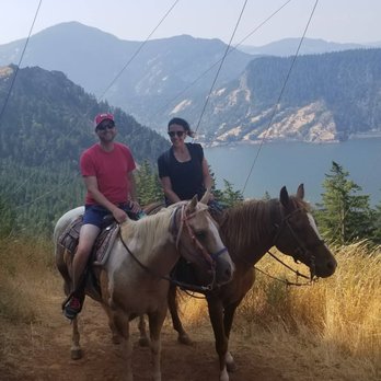 Double Mountain Horse Ranch - Horseback Riding Near Me - Hood River, Oregon