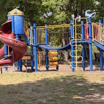 Woodlot Park - Playground - Parks Near Me - Monmouth Junction, New Jersey Woodlot Park - Playground - Parks Near Me - Monmouth Junction, New Jersey
