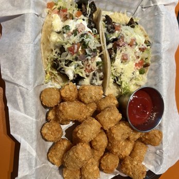 Hero by HG - STEAK FAJITA TACOS - Sports Bars Near Me - Dallas, Texas