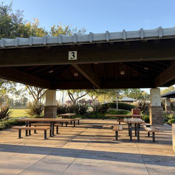 Bill Barber Community Park - Full view of picnic shelter - Parks Near Me - Irvine, California