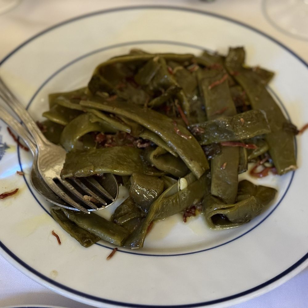 Botín - Sautéed Green Beans with Iberian Ham - Spanish Near Me - Madrid, M