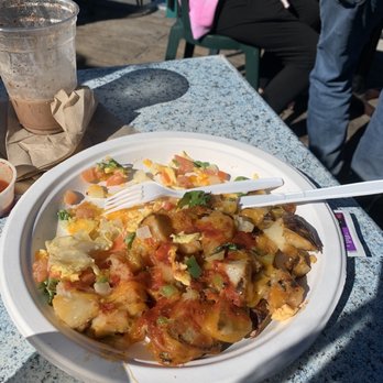 Pipes Cafe - Veggie scramble with its side of sorry potatoes - American Near Me - Cardiff, California