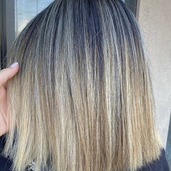 Be Glamorous By Brenda - This is the 2nd time doing my hair with the best of the best Marine. - Hair Stylists Near Me - Los Angeles, California