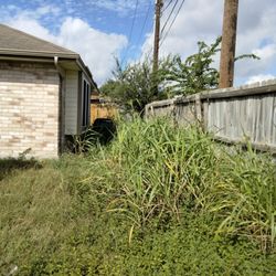Gomez & Sons Lawn Maintenance