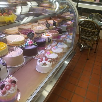 Dortoni Bakery - Cannoli cakes in the bottom corner - Bakeries Near Me - Levittown, New York Dortoni Bakery - Cannoli cakes in the bottom corner - Bakeries Near Me - Levittown, New York