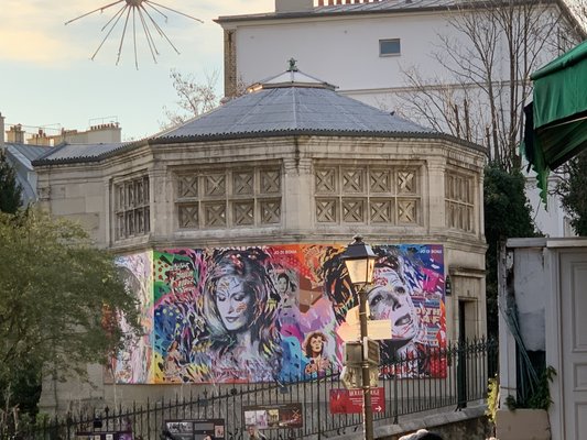 Discover Walks by null