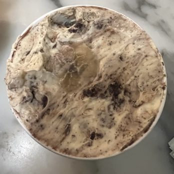 Magnolia Bakery - Brownie Caramel Banana Pudding Medium to Go - Bakeries Near Me - Chicago, Illinois