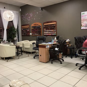 Blossom Nails and Spa - Nail Salons Near Me - Austin, Texas