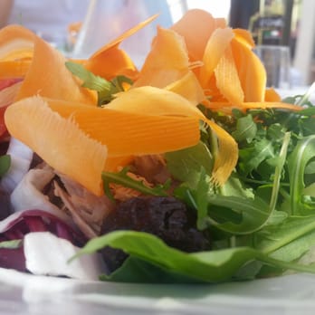 La Lanterna - Insalata - Real Estate Near Me - S. Vincenzo, LI