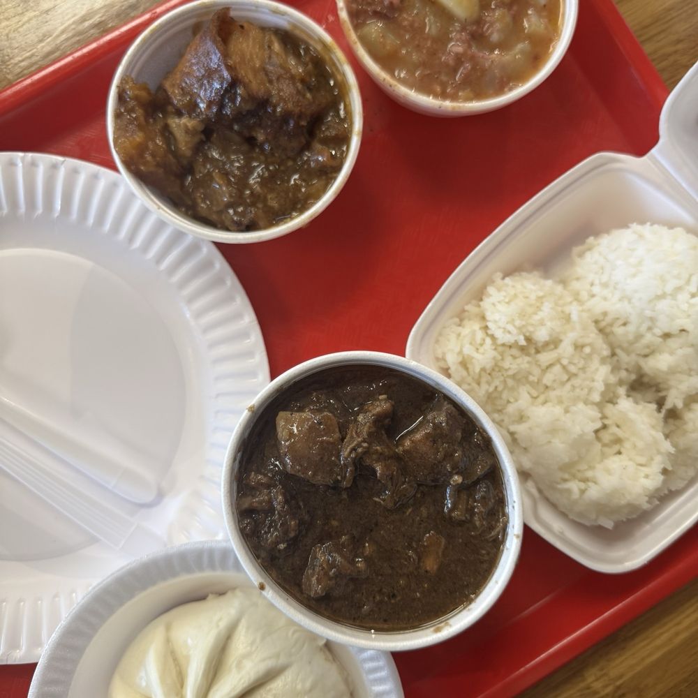 Dinuguan, Carne Norte, Lechon Paksiw, Siopao