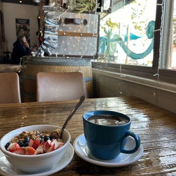 Sirens Java & Tea - Coffee & Tea Near Me - San Pedro, California