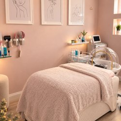 Facial Cafe Skin Care Salon - Head Spa at Facial Cafe