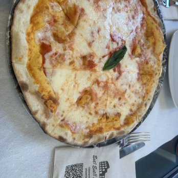 Est Est Est - Margarita pizza - Roman Near Me - Rome, RM