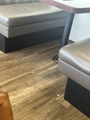 Henri's Cafe by null