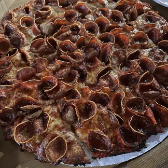 Emelio's - Pizza Near Me - Columbus, Ohio