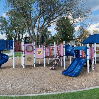 Progress Frenchman's Bay East Park - Progress Frenchman's Bay East Park - children's play area - Parks Near Me - Pickering, Ontario