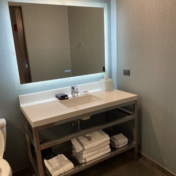 Cambria Hotel Chicago Loop - Theatre District - Bluetooth speaker bathroom mirror - Hotels Near Me - Chicago, Illinois Cambria Hotel Chicago Loop - Theatre District - Bluetooth speaker bathroom mirror - Hotels Near Me - Chicago, Illinois