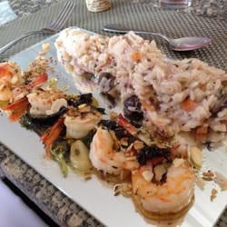 Restaurante Patuá - Camarão na manteiga de garrafa com arroz cremoso de polvo