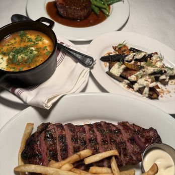 Charlie Martin's - Fillet au Poivre, New York Strip Steak Frites, Whipped Potatoes, carrots - Supper Clubs Near Me - Chicago, Illinois Charlie Martin's - Fillet au Poivre, New York Strip Steak Frites, Whipped Potatoes, carrots - Supper Clubs Near Me - Chicago, Illinois