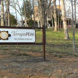Terrapin Peak Bed, Breakfast & Beyond - Front entrance
