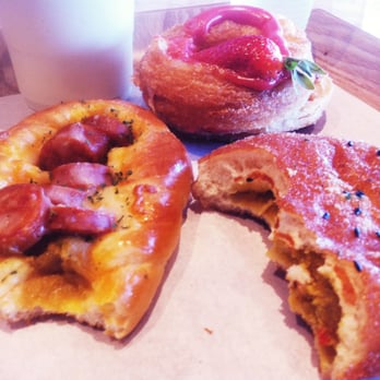 Paris Baguette - Curry sausage bread, Curry croquette, Strawberry Cronut, Pina Colada smoothie - Coffee & Tea Near Me - Milpitas, California Paris Baguette - Curry sausage bread, Curry croquette, Strawberry Cronut, Pina Colada smoothie - Coffee & Tea Near Me - Milpitas, California