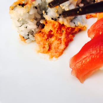 Asiana Cafe - The filling does not stick to the spicy tuna roll, which is very unusual. It just falls out of the roll. - Asian Fusion Near Me - Greenwich, Connecticut