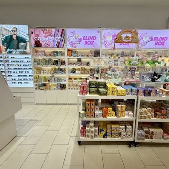 Miniso - Sunglasses, cosmetics, Blind Boxes, etc. - Cosmetics & Beauty Supply Near Me - Pittsburgh, Pennsylvania